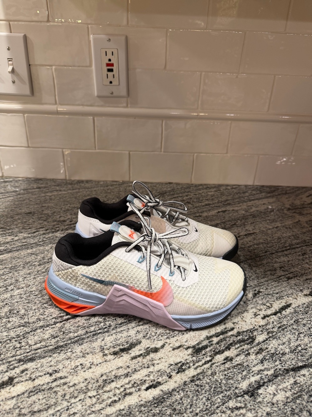 Women’s Nike Metcon 7 Premium White Doll DM0335-155 Size 6.5